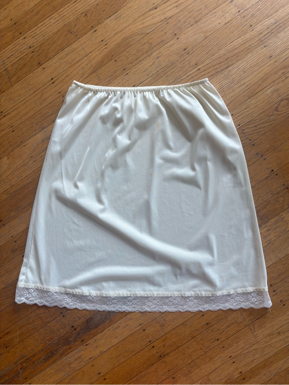 VINTAGE Ivory Slip Skirt with Lace